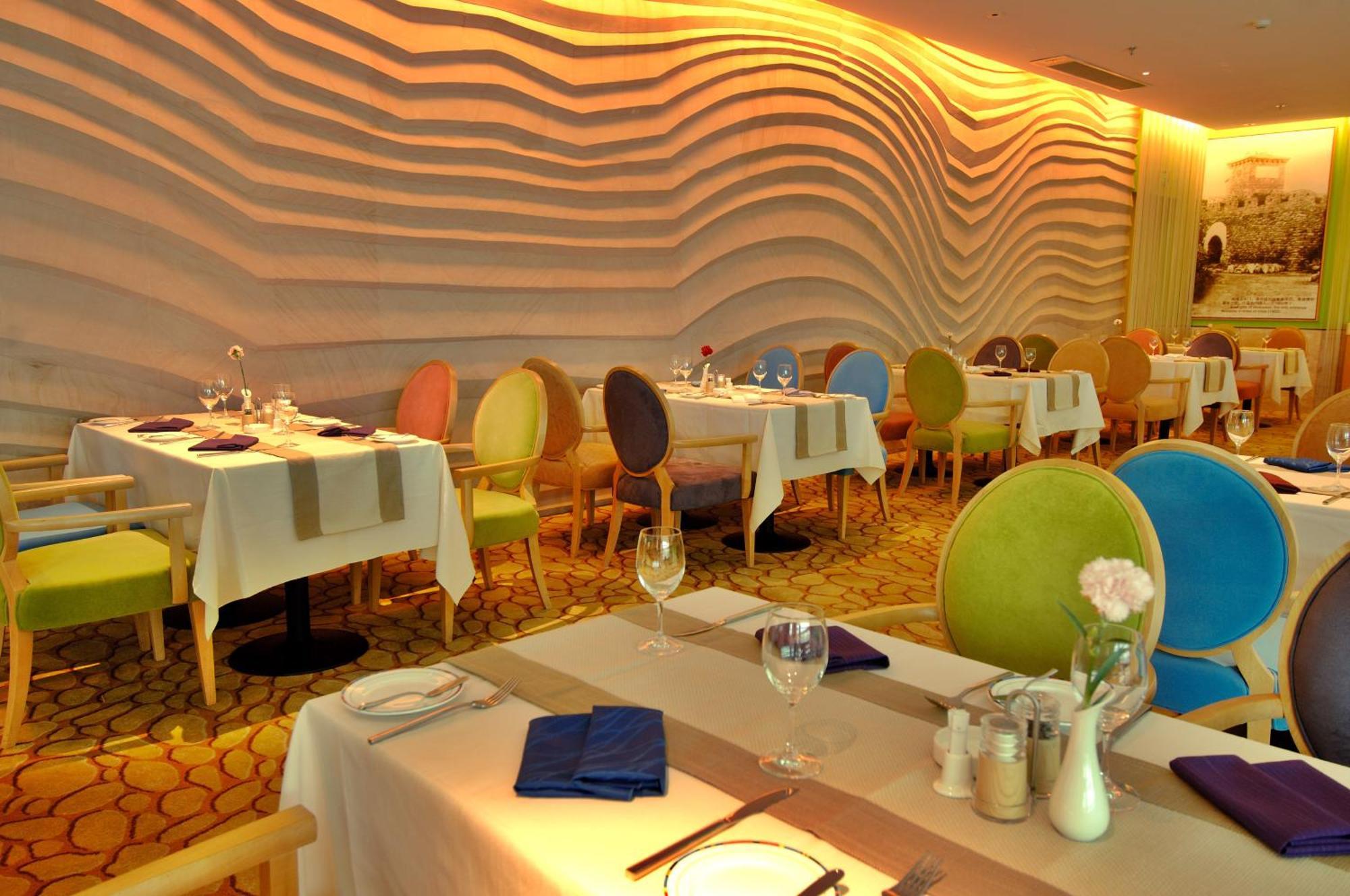 Weihai Haiyue Jianguo Hotel Екстериор снимка