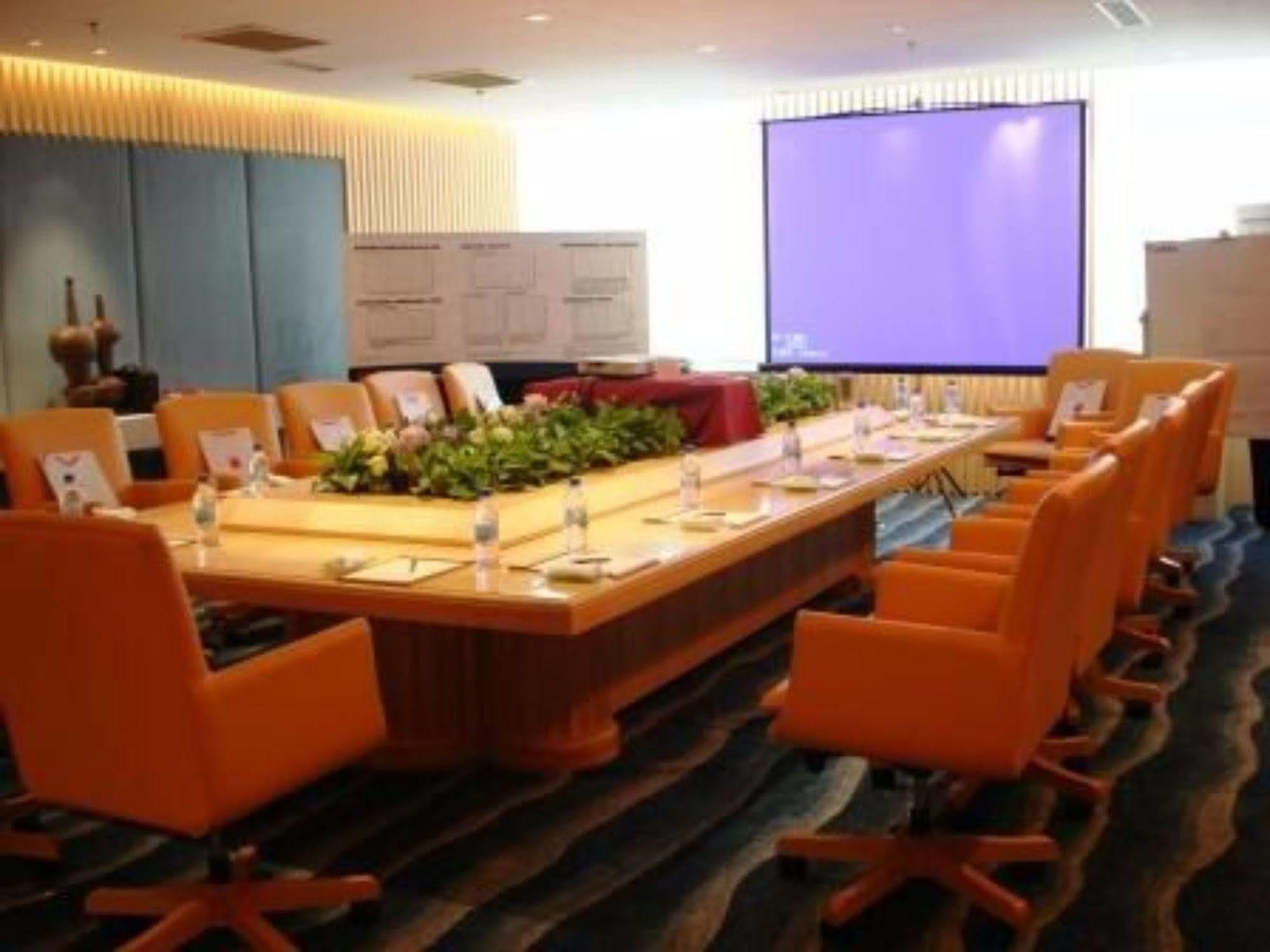 Weihai Haiyue Jianguo Hotel Екстериор снимка
