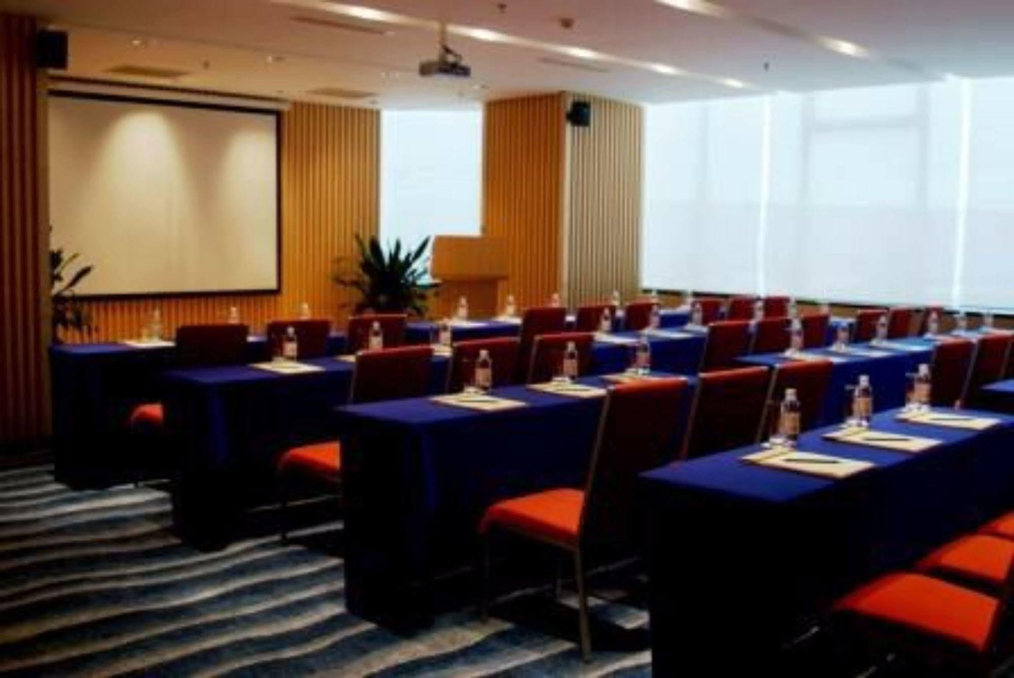 Weihai Haiyue Jianguo Hotel Екстериор снимка