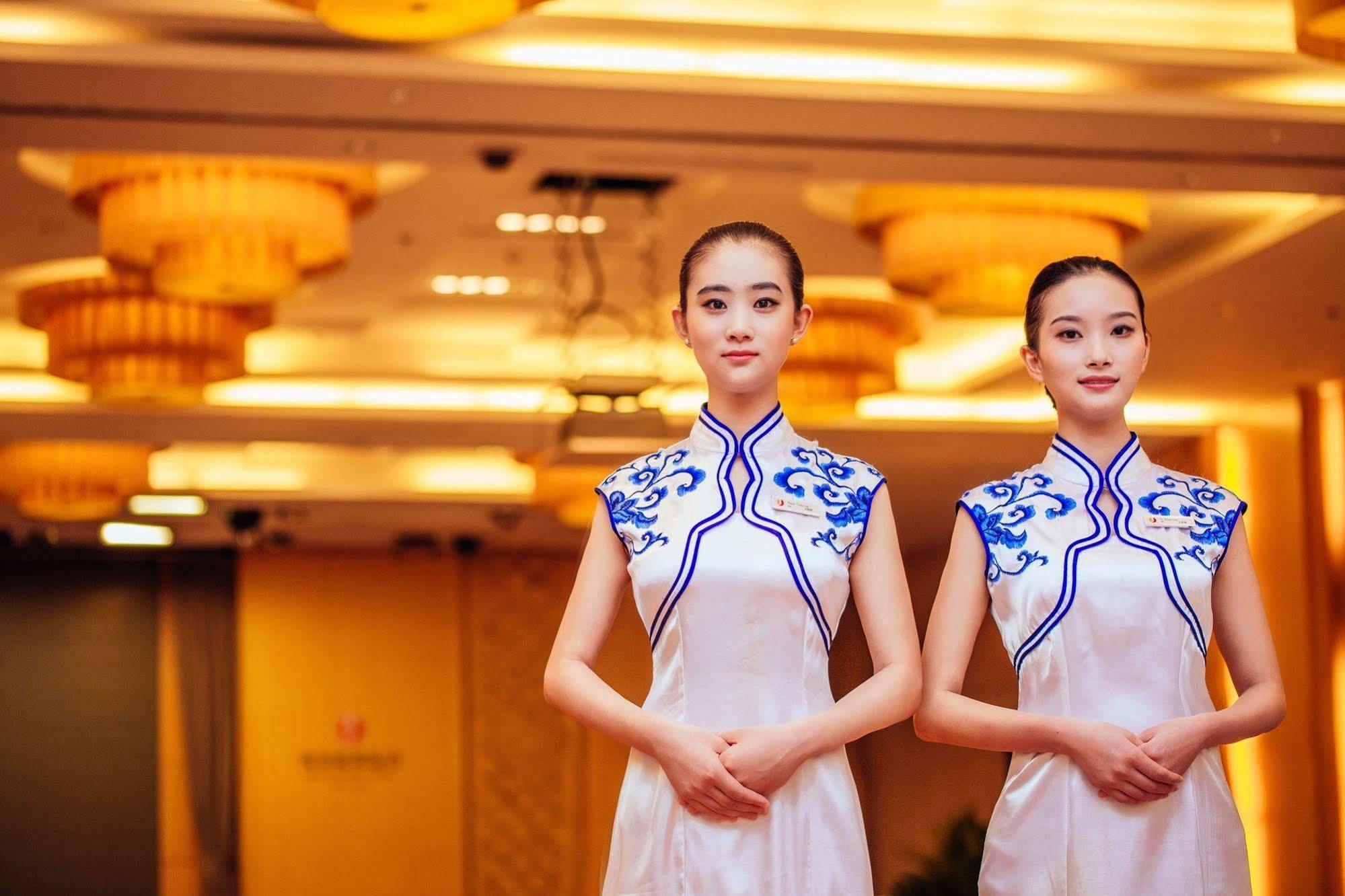 Weihai Haiyue Jianguo Hotel Екстериор снимка