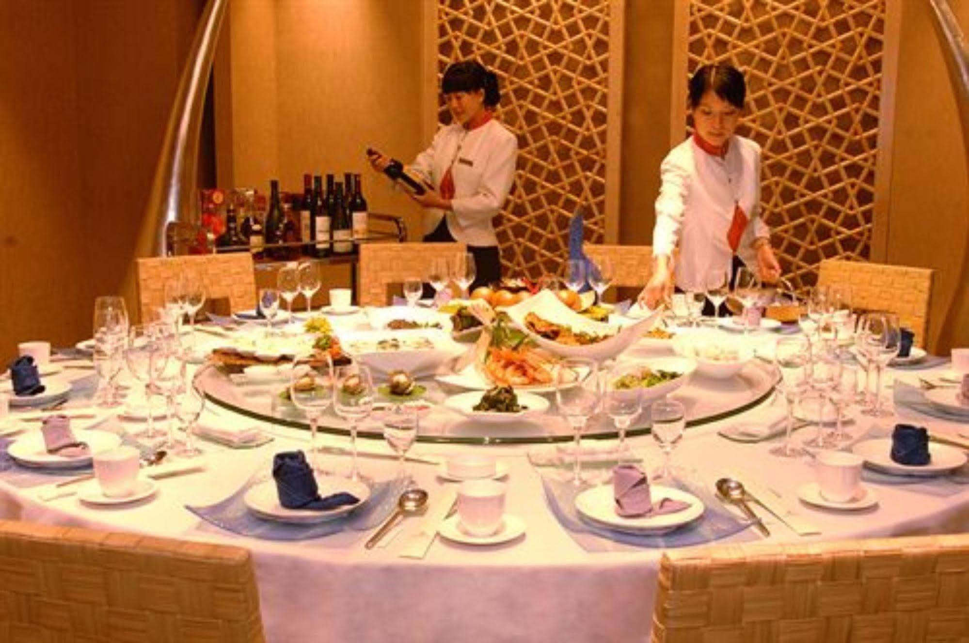 Weihai Haiyue Jianguo Hotel Екстериор снимка
